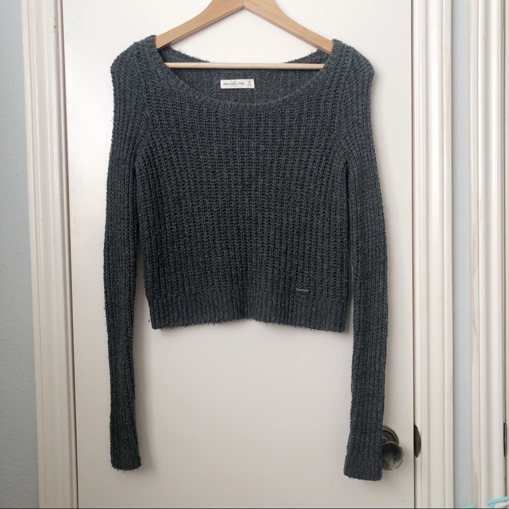Abercrombie and Fitch Cropped Knit Sweater XS